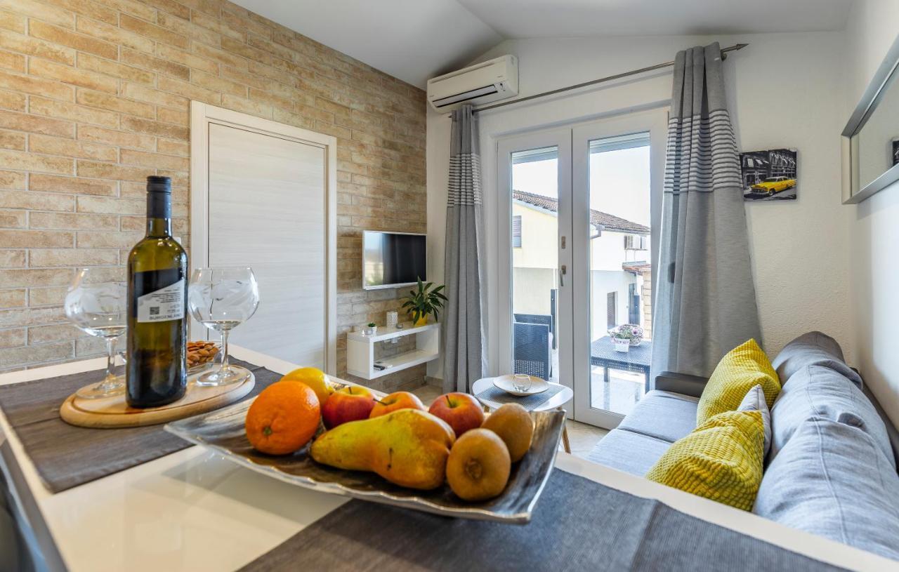 Apartments Denis 2 Μεντουλίν Εξωτερικό φωτογραφία